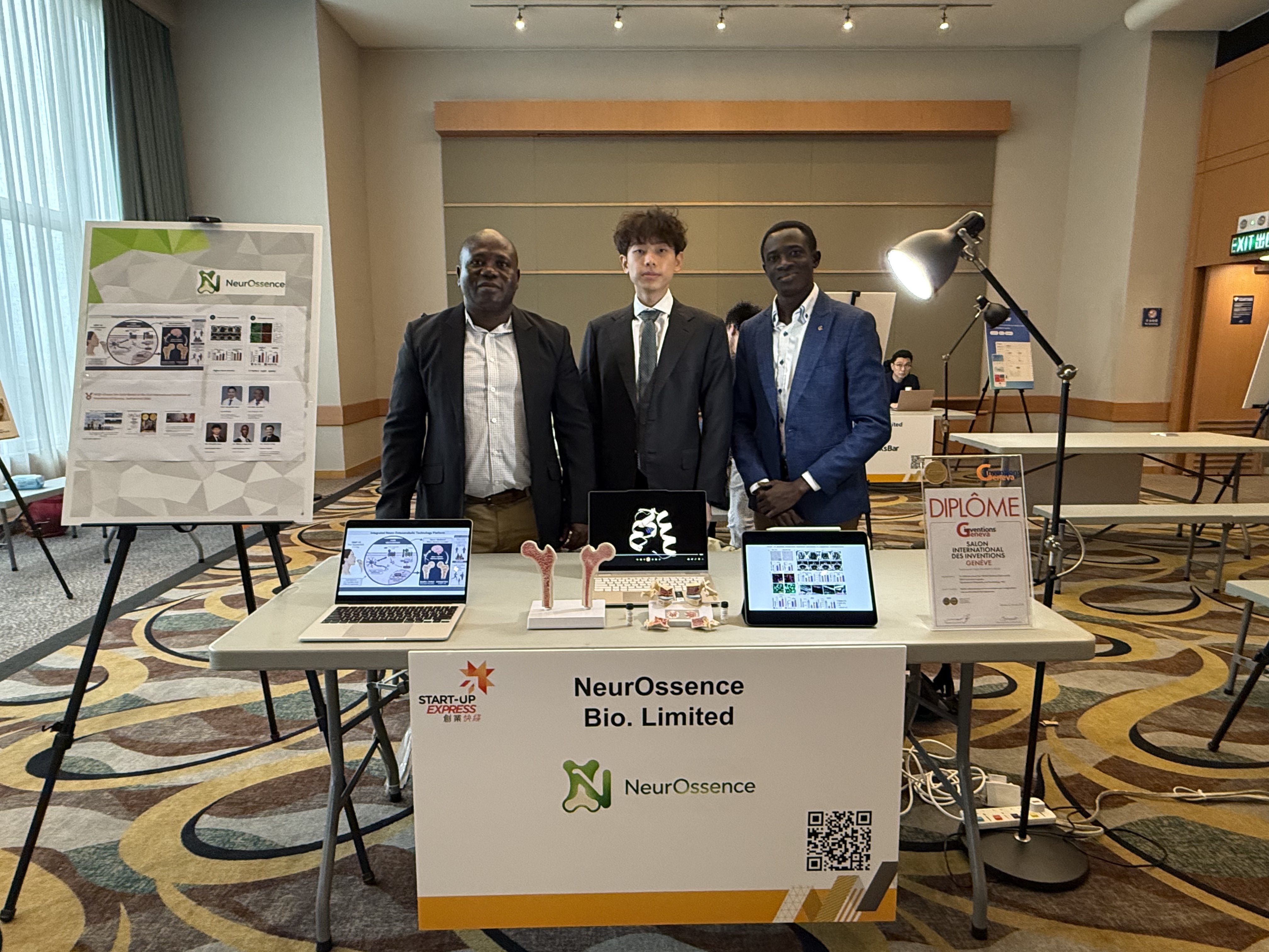 NeurOssence team showcasing its platform at the Start-up Express booth in Wan Chai, Hong Kong